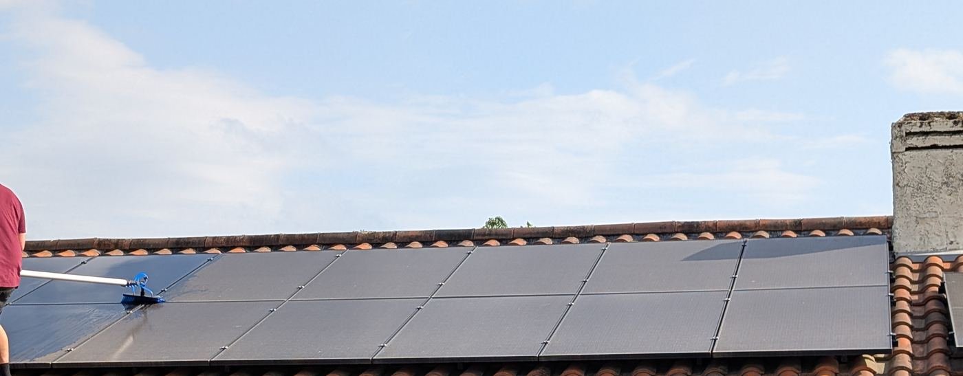 Nettoyage professionnel de 24 panneaux solaires à Saint-Loubès en Gironde